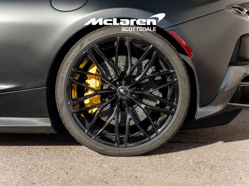 Used 2023 McLaren GT RWD image 20