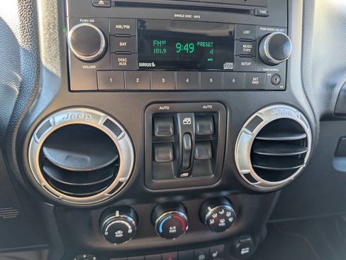 Used 2011 Jeep Wrangler Unlimited 70th Anniversary w/ Dual Top Group image 23