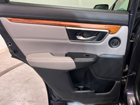 Used 2017 Honda CR-V Touring image 18
