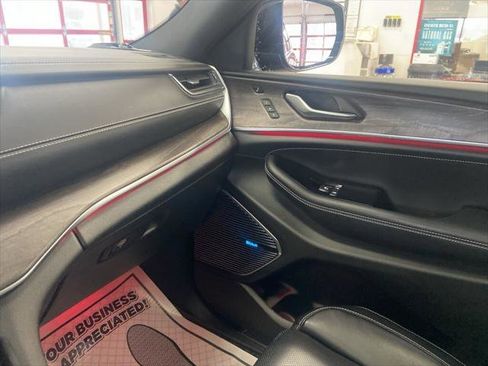 Certified 2022 Jeep Grand Cherokee L Overland w/ Luxury Tech Group IV image 34