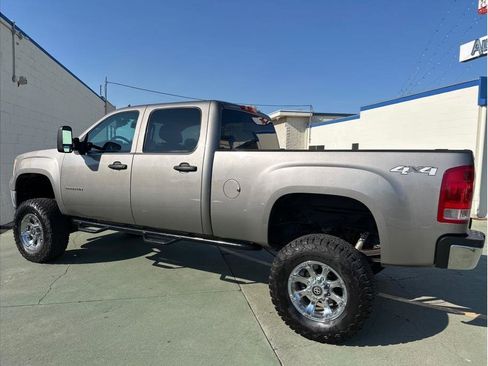Used 2013 GMC Sierra 2500 SLE w/ SLE Preferred Package image 14