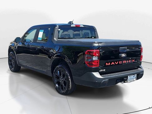 Used 2025 Ford Maverick Lariat w/ Black Appearance Package image 4