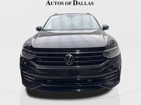 Used 2024 Volkswagen Tiguan SE R-Line image 3