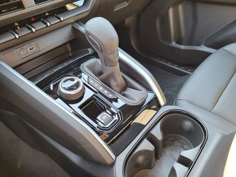 New 2025 Chevrolet Colorado Trail Boss w/ Midnight Edition image 26