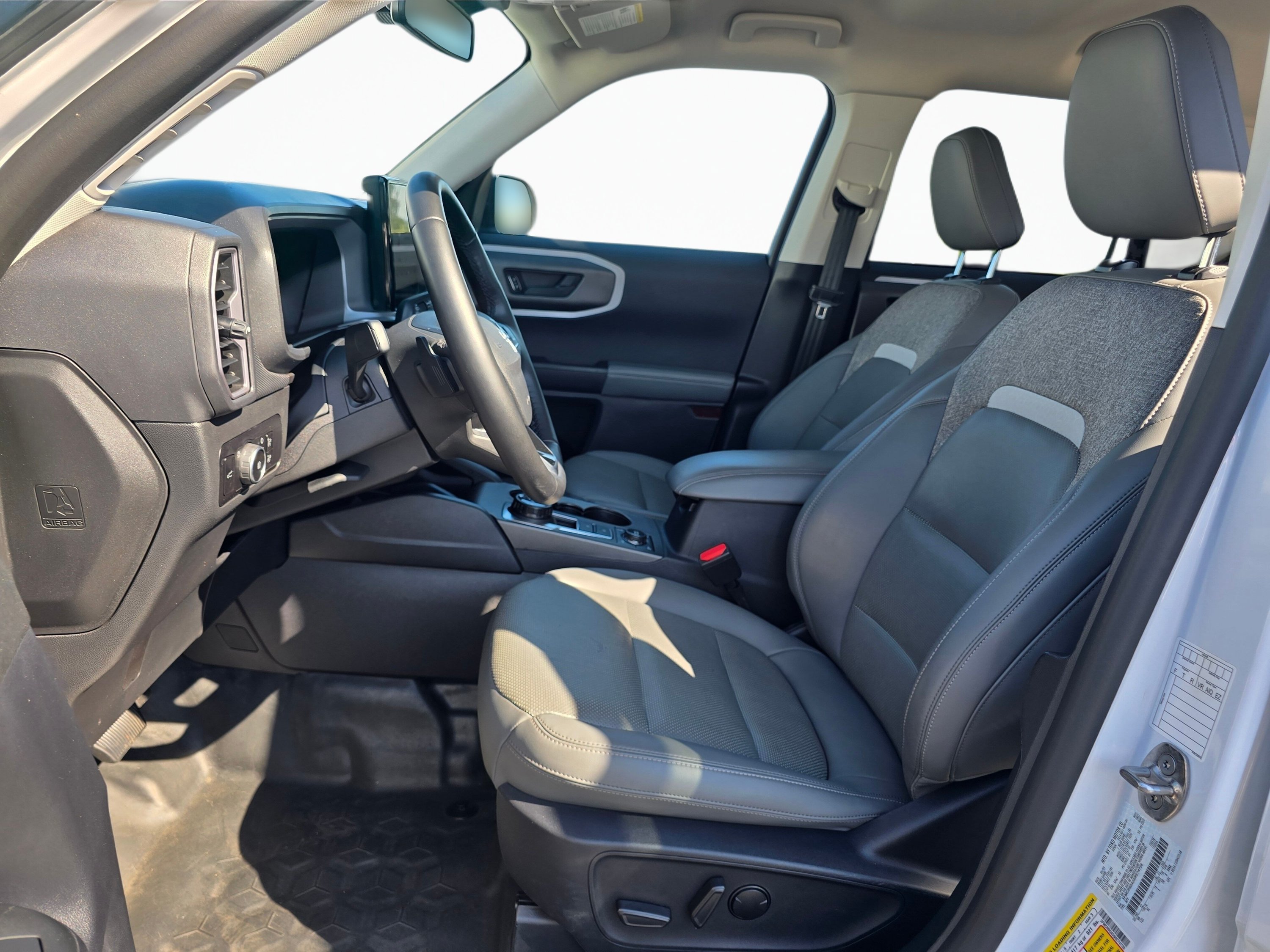 Used 2025 Ford Bronco Sport Badlands AWD/4WD image 12