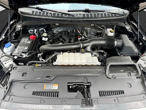Used 2025 Lincoln Navigator Reserve AWD/4WD image 21