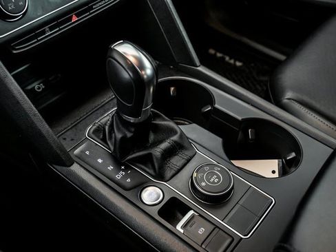 Used 2018 Volkswagen Atlas SE image 21