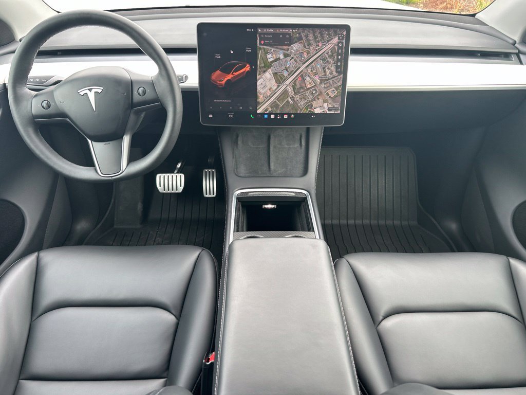 Used 2024 Tesla Model Y Performance AWD/4WD image 23