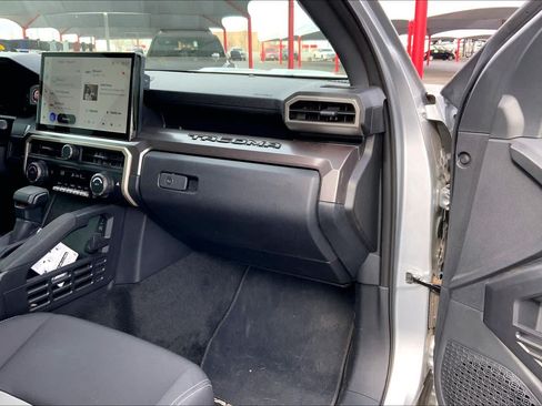 Used 2024 Toyota Tacoma TRD Sport RWD image 19