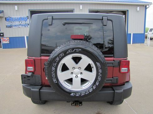 Used 2007 Jeep Wrangler Unlimited Sahara w/ Dual Top Group image 5