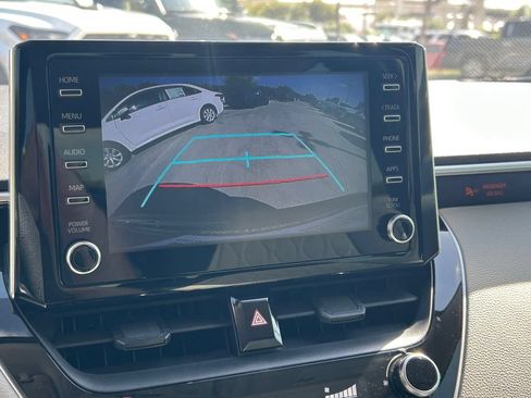 Used 2020 Toyota Corolla LE FWD image 25