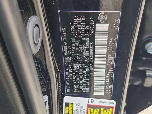 Used 2025 Toyota Camry LE FWD image 30
