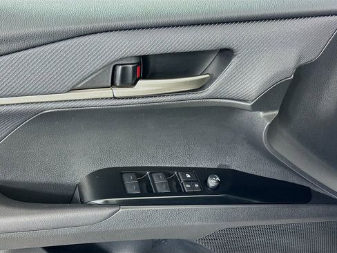 Certified 2025 Toyota Camry SE w/ Convenience Package image 17