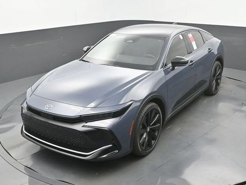 New 2026 Toyota Crown AWD/4WD image 31