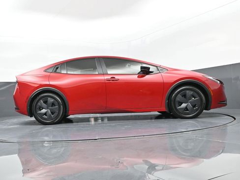 Used 2024 Toyota Prius LE image 37