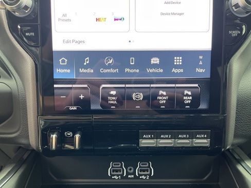 New 2026 RAM 2500 Laramie AWD/4WD image 16