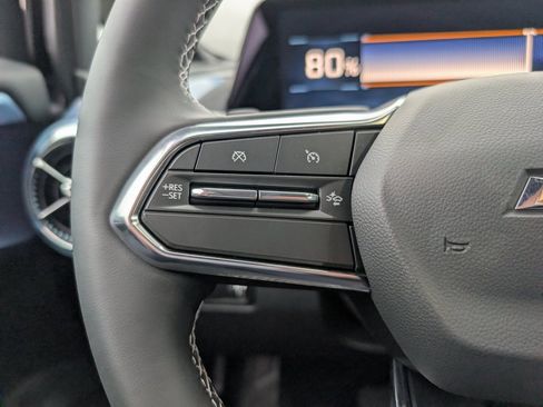 New 2026 Chevrolet Equinox EV LT image 17