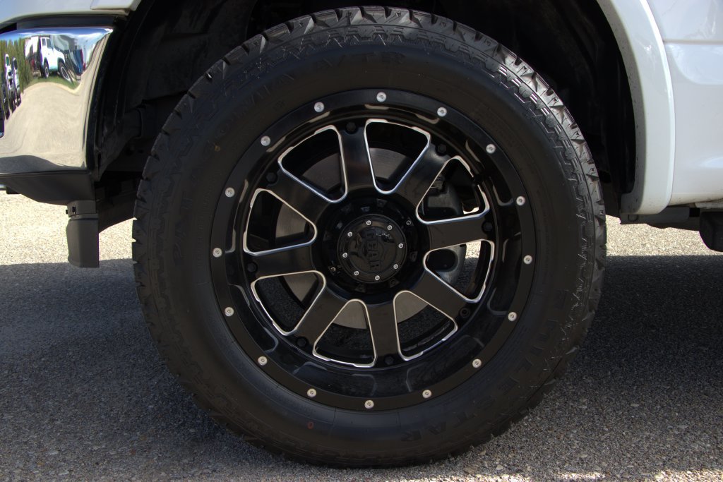 Used 2019 Ford F150 Lariat w/ Equipment Group 502A Luxury AWD/4WD image 24