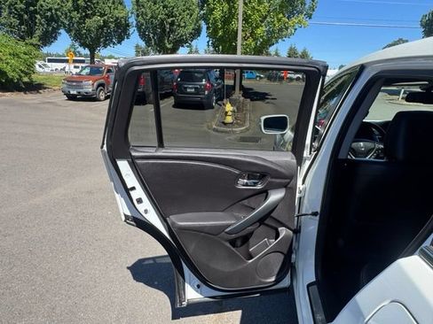 Used 2018 Acura RDX AWD w/ Advance Package image 9