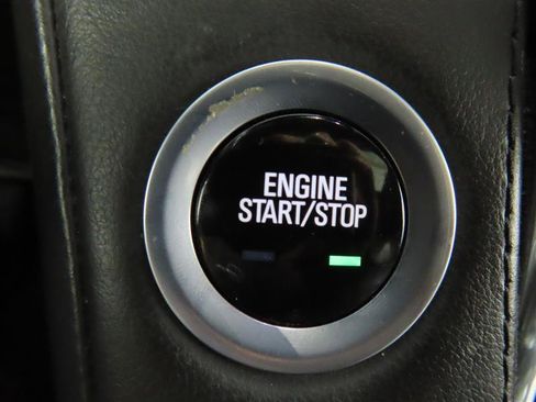 Used 2018 Cadillac Escalade ESV Platinum AWD/4WD image 22