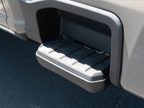 New 2026 Ford F250 Lariat image 9