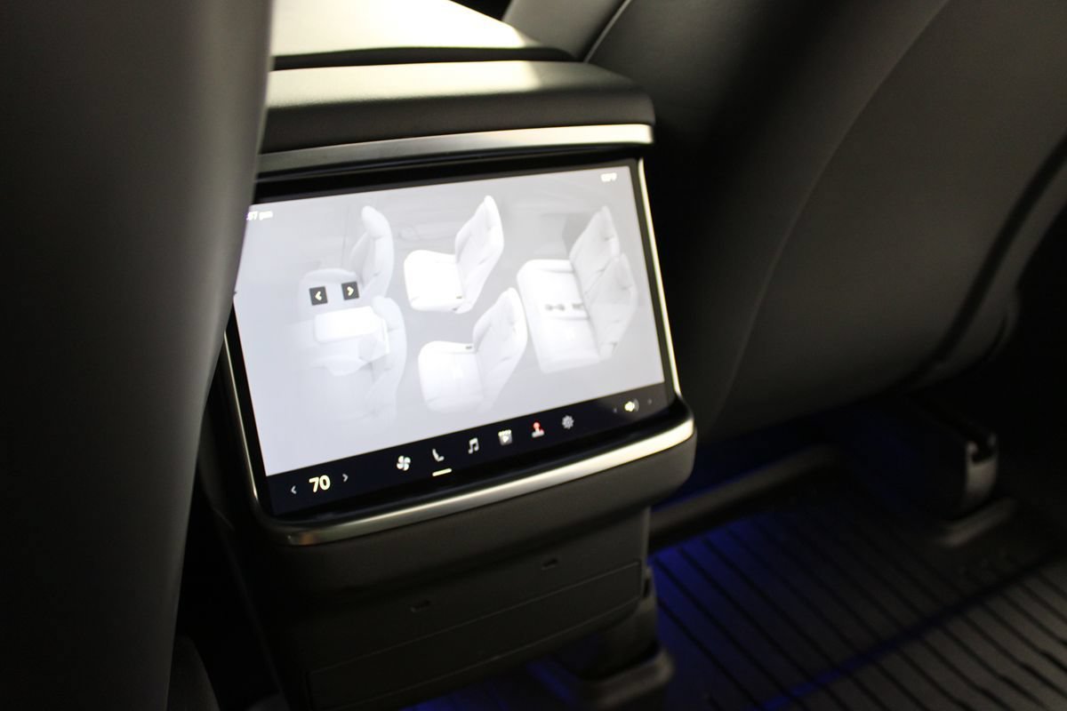 Used 2026 Tesla Model X Plaid AWD/4WD image 35