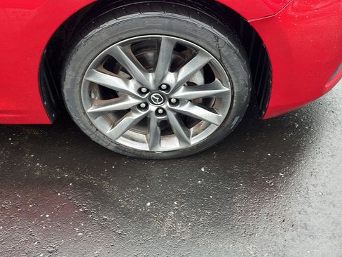 Used 2018 MAZDA MAZDA3 Touring image 23