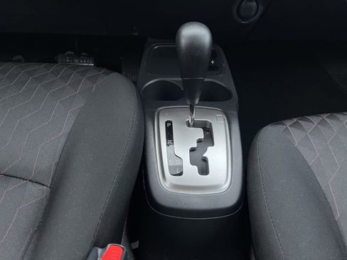 Used 2024 Mitsubishi Mirage ES image 28