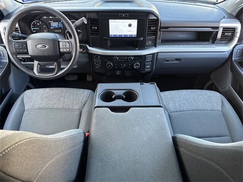 Used 2025 Ford F250 XLT image 10