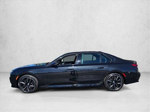 Certified 2023 BMW 740i w/ Parking Assistance Package RWD image 9