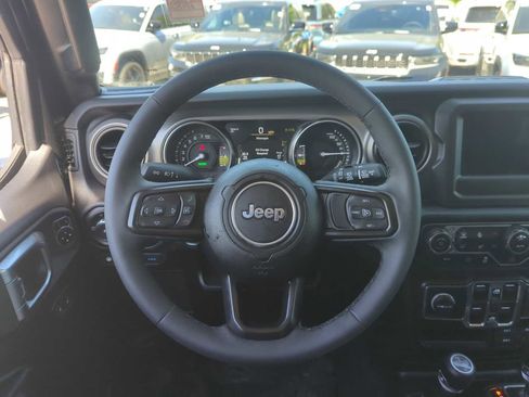 Used 2023 Jeep Wrangler Unlimited w/ Cold Weather Group AWD/4WD image 16