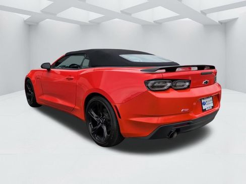 Used 2021 Chevrolet Camaro LT w/ RS Package image 7