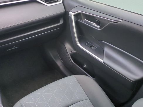 Used 2023 Toyota RAV4 XLE image 23