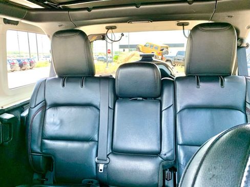 Used 2019 Jeep Wrangler Unlimited Rubicon AWD/4WD image 46