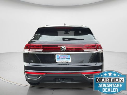 Used 2024 Volkswagen Atlas Cross Sport SE FWD image 7