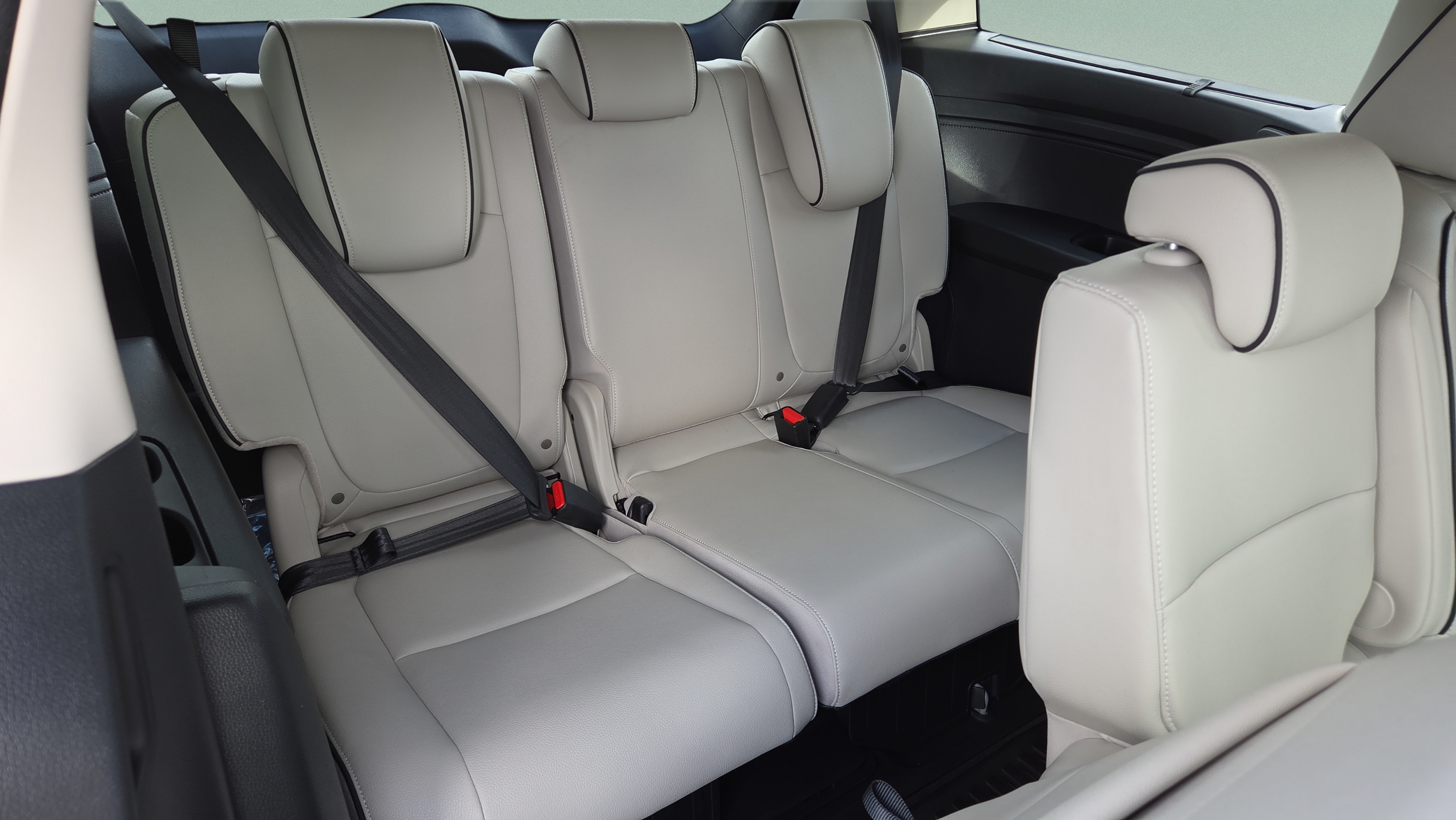 Used 2026 Honda Odyssey Touring image 17
