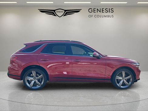 Used 2025 Genesis GV70 3.5T Sport w/ Sport Advanced Package AWD/4WD image 6