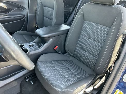 Used 2022 GMC Terrain SLE FWD image 19