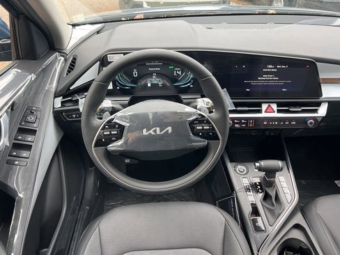 New 2026 Kia Niro SX image 11
