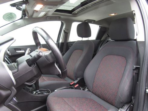 Used 2017 Chevrolet Sonic LT image 12