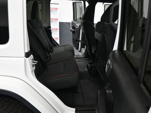 Used 2020 Jeep Wrangler Unlimited Rubicon AWD/4WD image 23