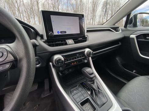 Used 2025 Toyota RAV4 XLE w/ Convenience Package image 20