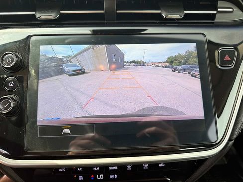 Used 2022 Chevrolet Bolt EUV LT FWD image 25