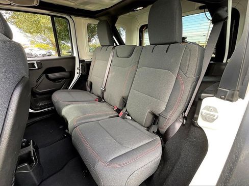 Used 2024 Jeep Wrangler Unlimited Rubicon image 31