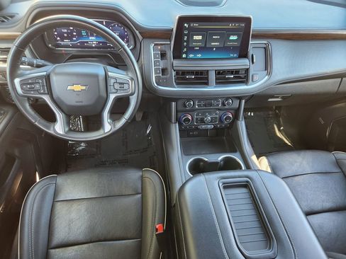 Used 2024 Chevrolet Tahoe Premier image 2