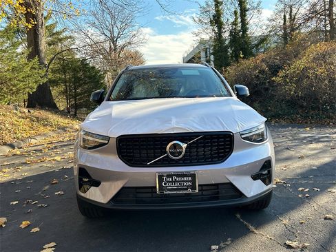 New 2026 Volvo XC40 B5 Ultra w/ Climate Package image 6
