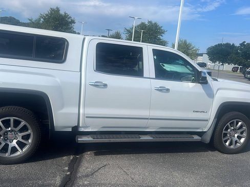 Used 2017 GMC Sierra 1500 Denali AWD/4WD image 5