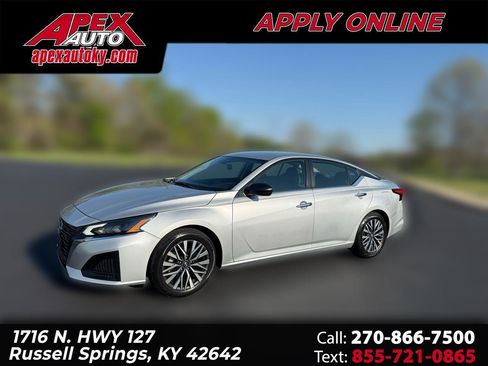 Used 2024 Nissan Altima 2.5 SV image 1