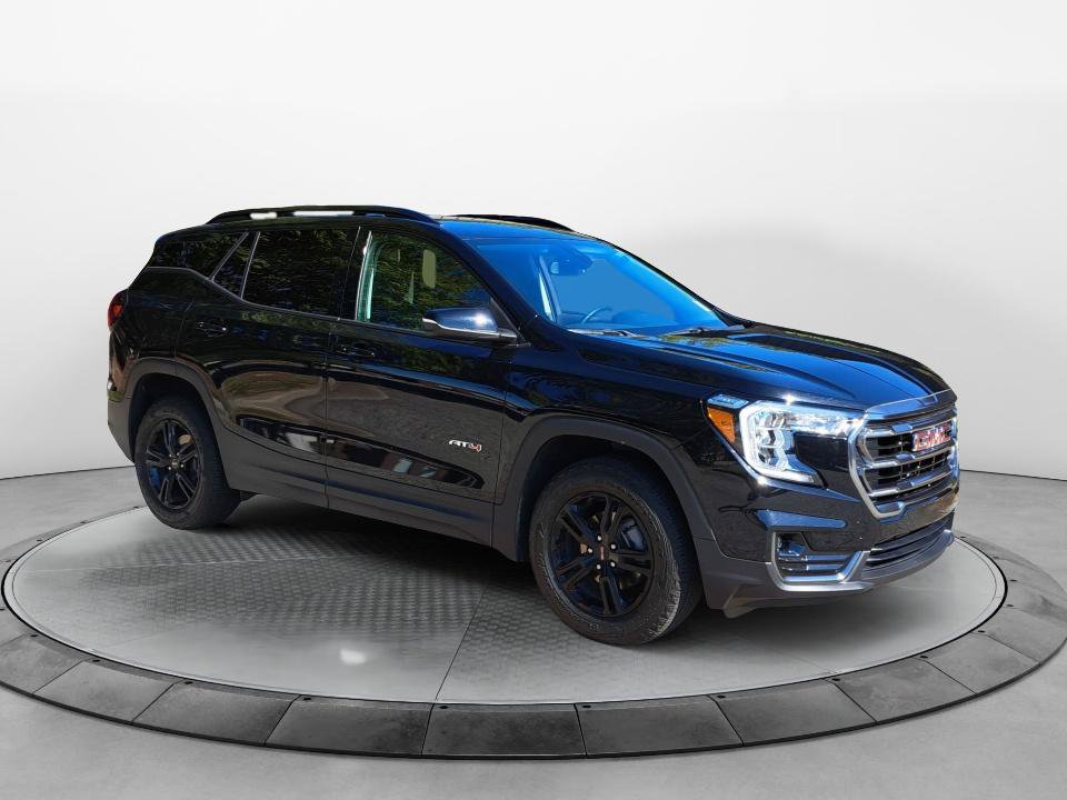 Used 2024 GMC Terrain AT4 AWD/4WD image 1