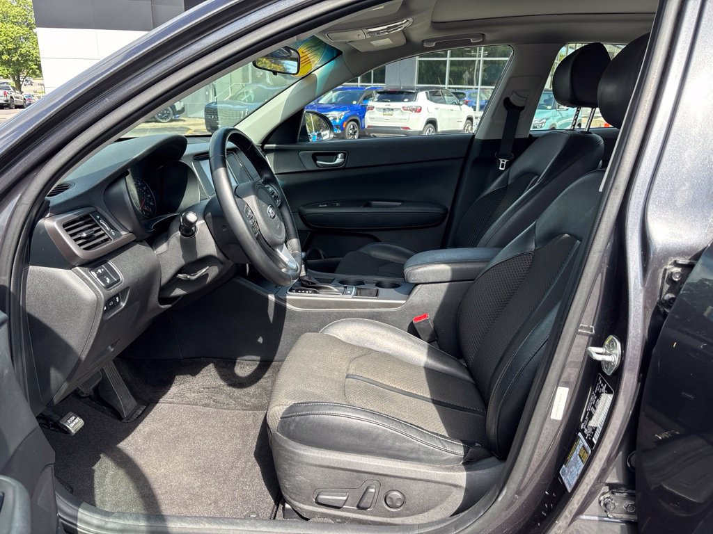 Used 2018 Kia Optima S w/ Panoramic Sunroof Package FWD image 14